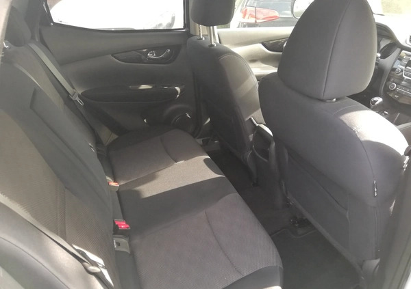 Nissan Qashqai cena 42900 przebieg: 121000, rok produkcji 2014 z Sompolno małe 172